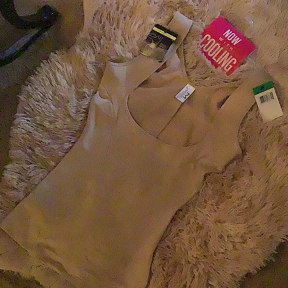 Shape wear by Maidenform - Picture 1 of 7